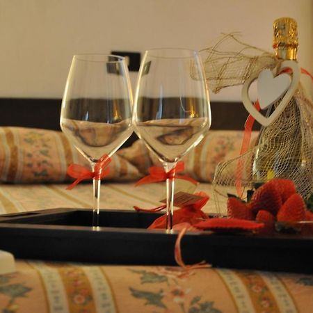 Sembenini Palace Riva del Garda Eksteriør bilde