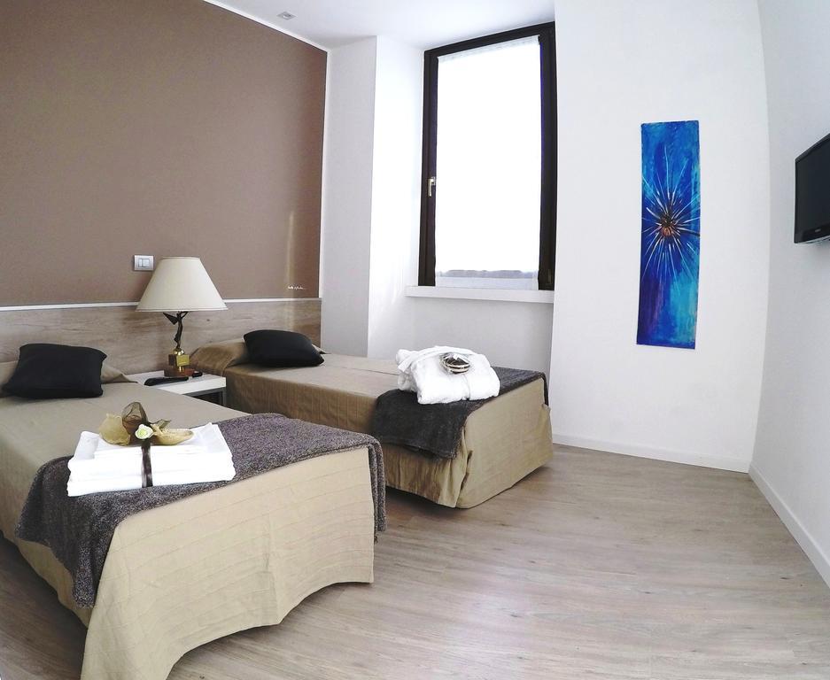Sembenini Palace Riva del Garda Eksteriør bilde