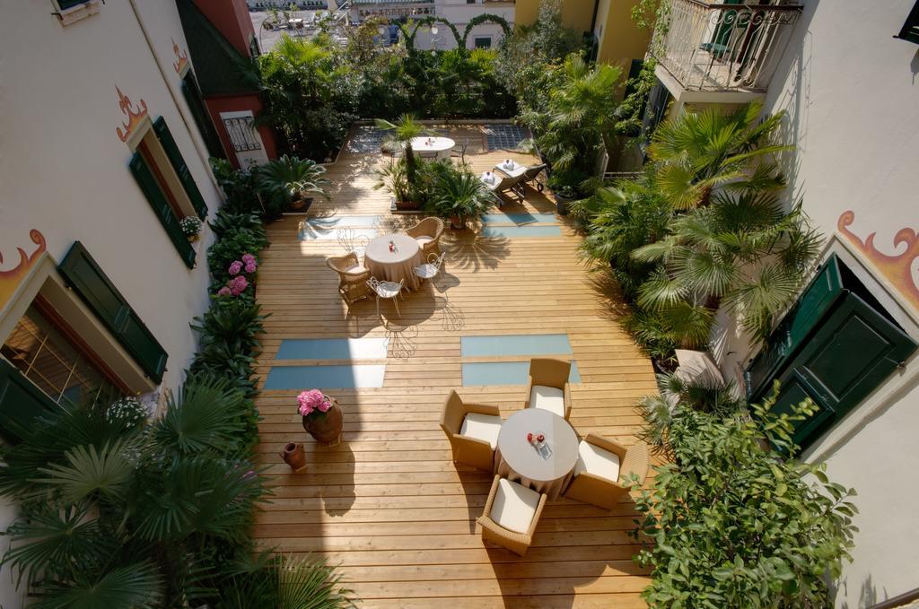 Sembenini Palace Riva del Garda Eksteriør bilde