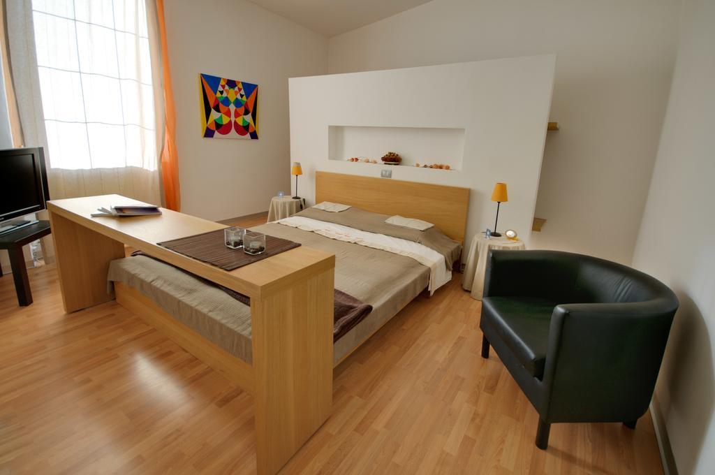Sembenini Palace Riva del Garda Eksteriør bilde