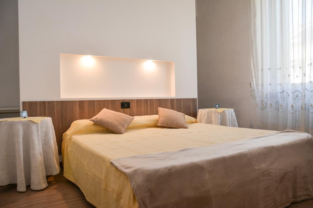 Sembenini Palace Riva del Garda Eksteriør bilde