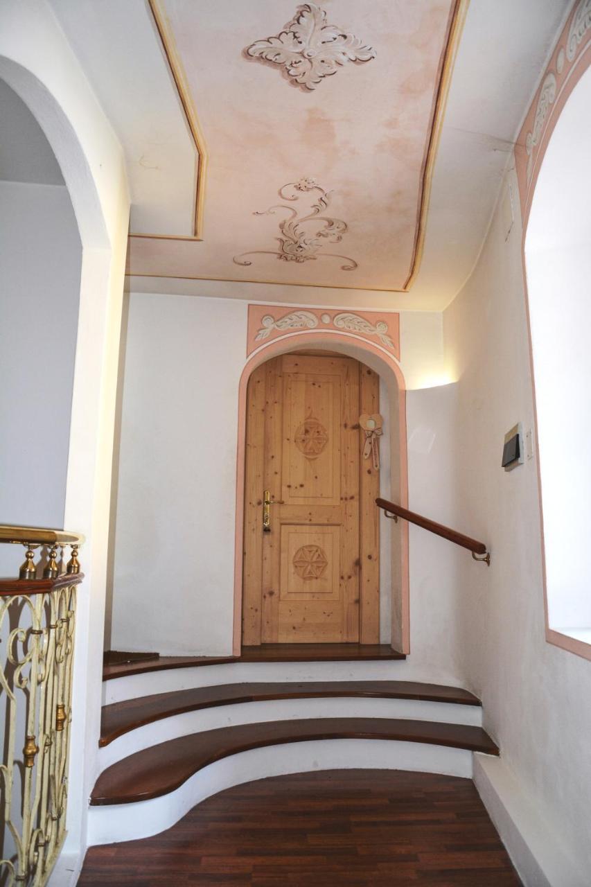 Sembenini Palace Riva del Garda Eksteriør bilde